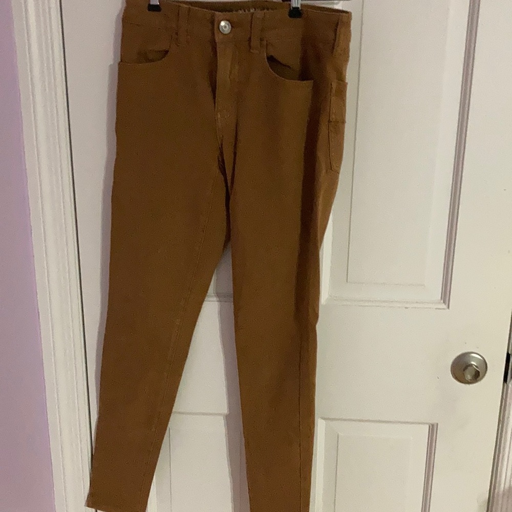 Tan low rise jegging American Eagle size 6